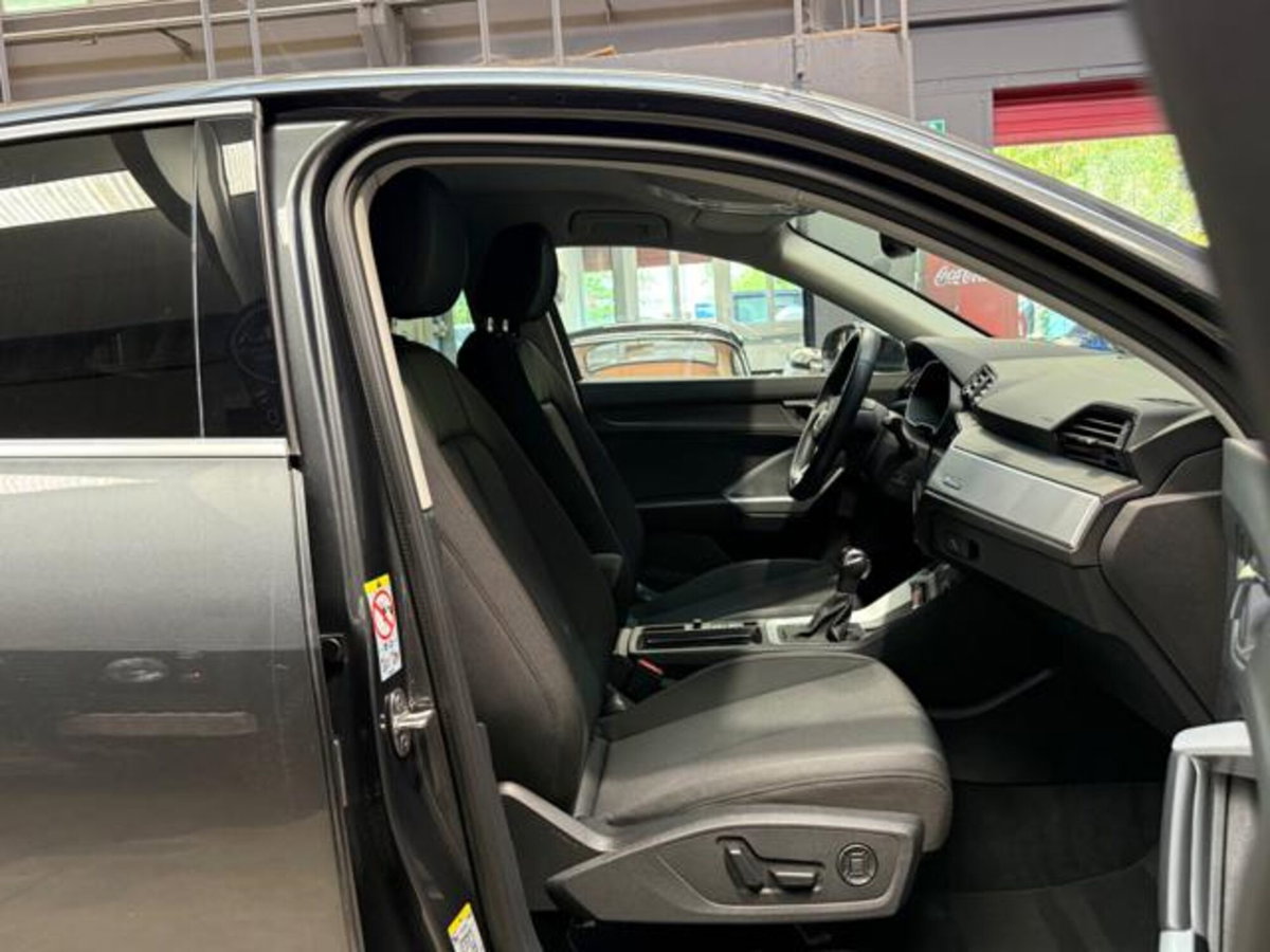 Audi Q3 Sportback 35 TDI quattro S tronic S line edition (13)