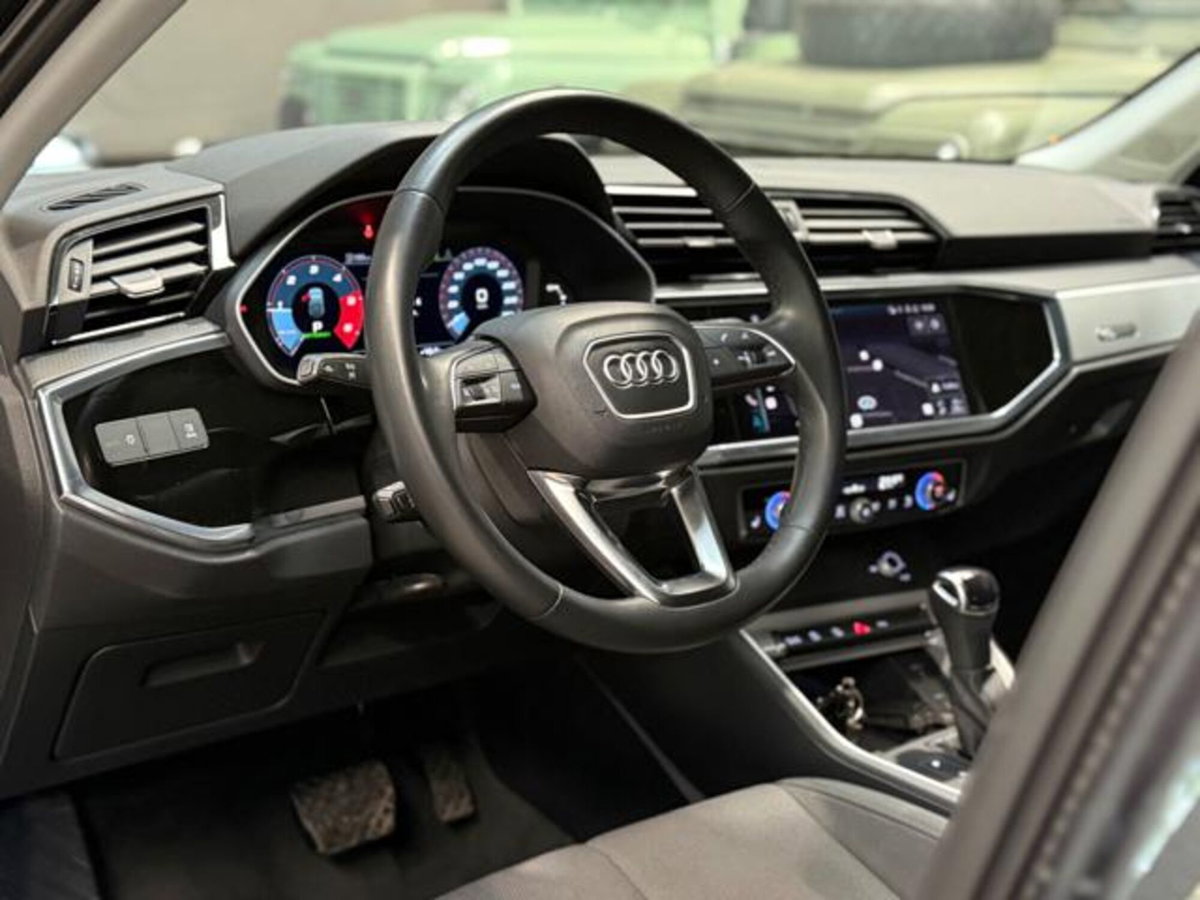Audi Q3 Sportback 35 TDI quattro S tronic S line edition (9)