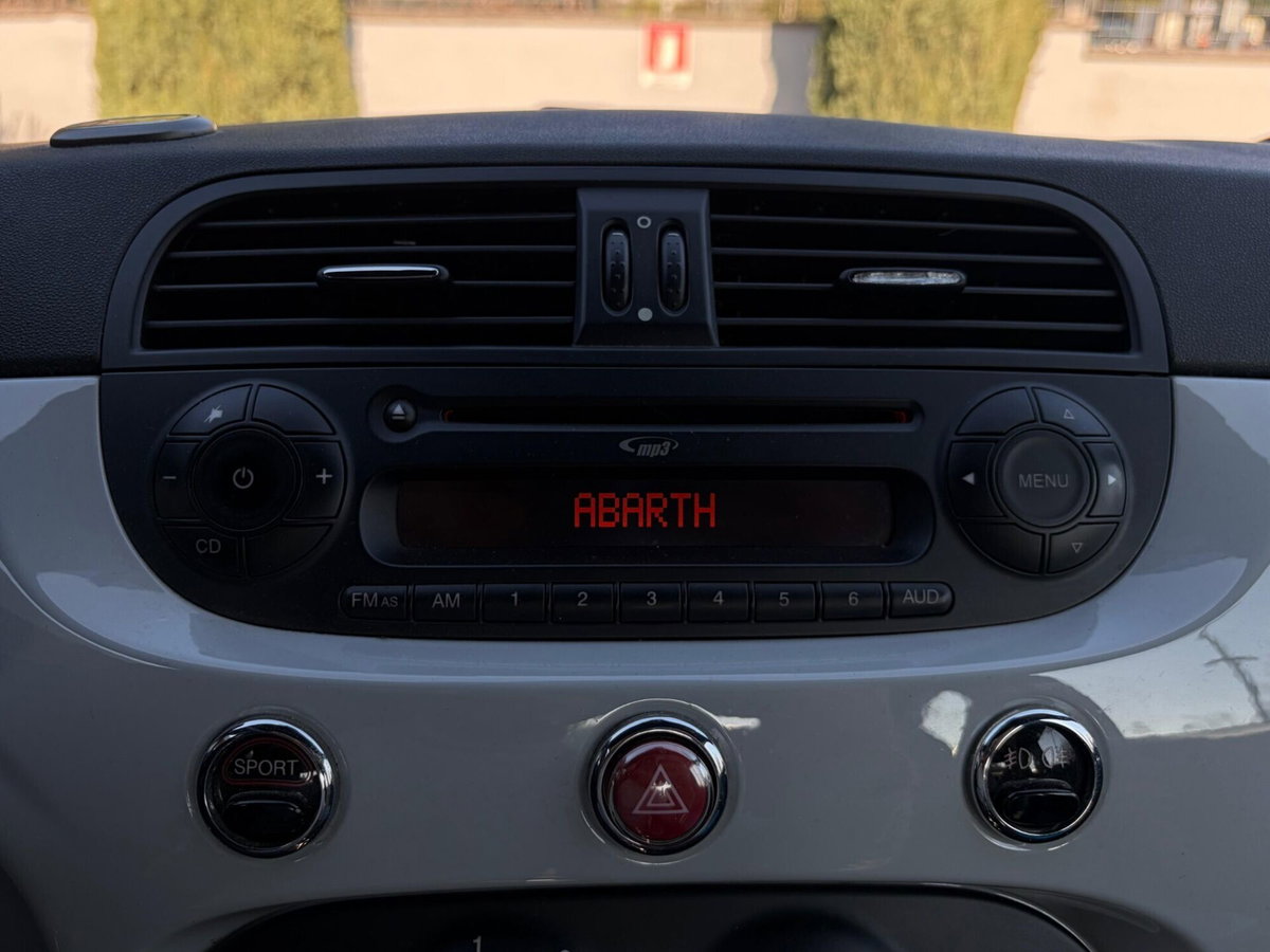 Abarth 500 1.4 Turbo T-Jet Custom (13)