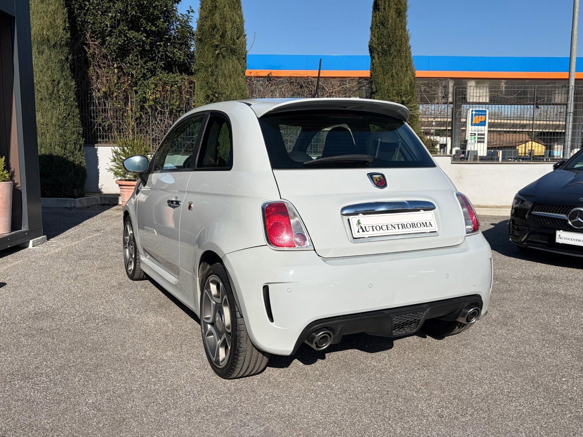 Abarth 500 1.4 Turbo T-Jet Custom (4)