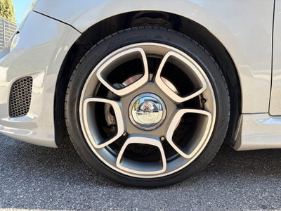 Abarth 500 1.4 Turbo T-Jet Custom (8)