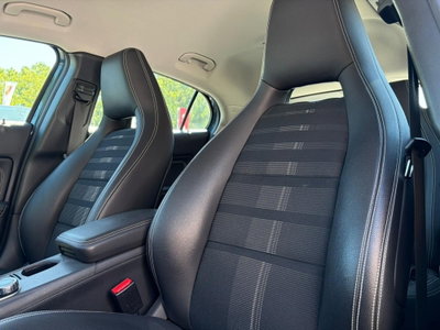 Mercedes-Benz GLA SUV 200 d Automatic Sport (13)