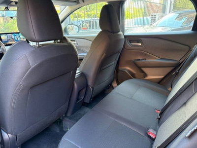 Nissan Qashqai 1.3 mhev Acenta 2wd 140cv (15)