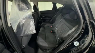 Hyundai Tucson 1.6 hev Business 2wd 239cv auto (13)