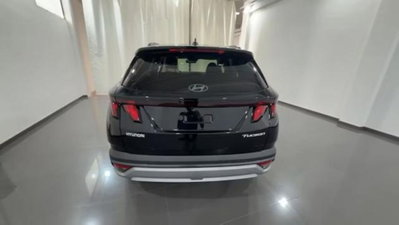 Hyundai Tucson 1.6 hev Business 2wd 239cv auto (4)