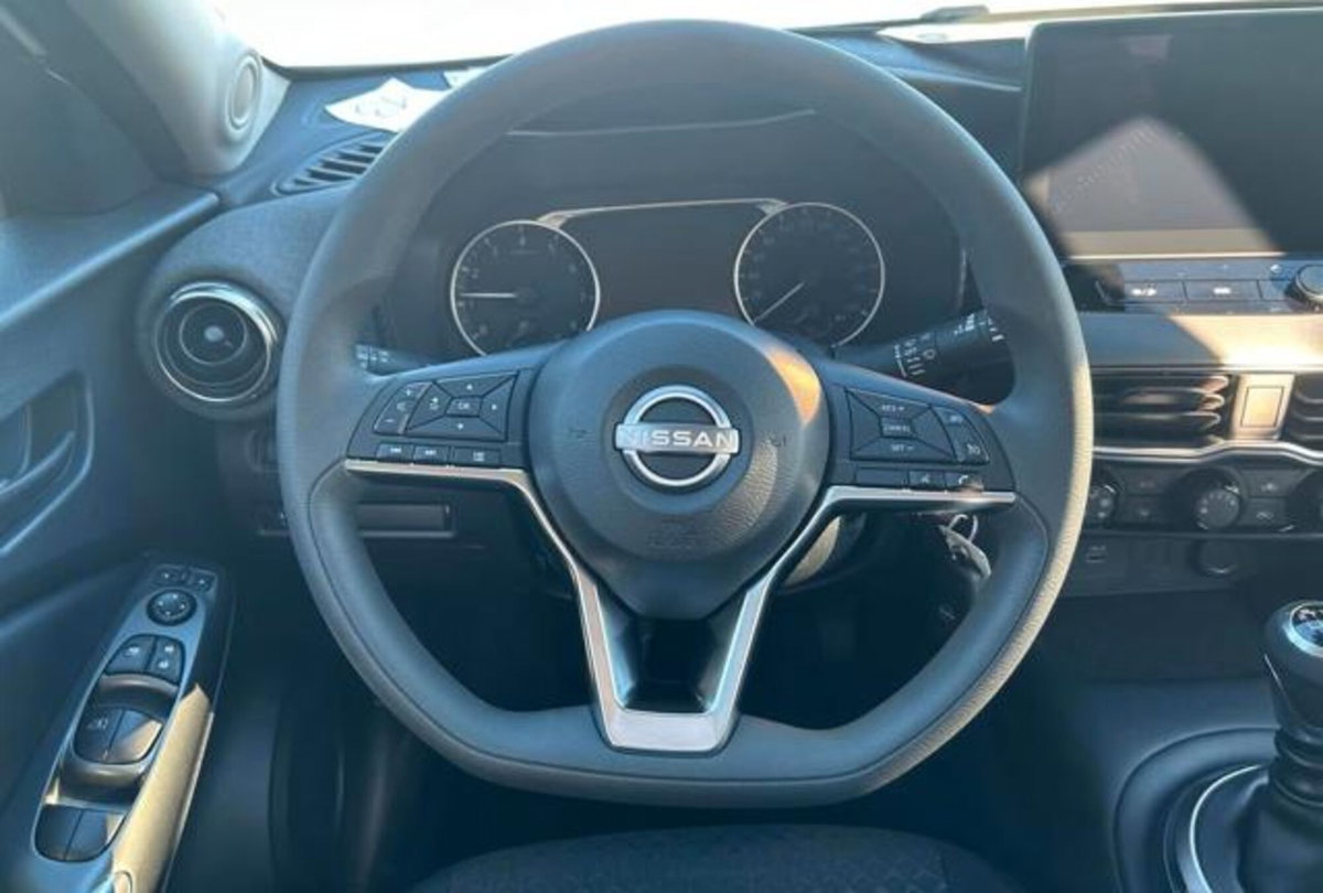 Nissan Juke 1.0 dig-t Acenta 114cv (4)
