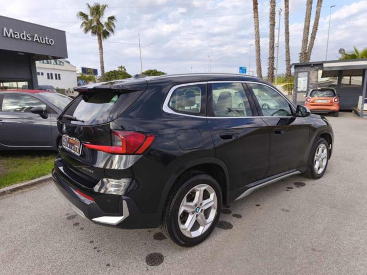 BMW X1 sDrive18d xLine Plus (2)