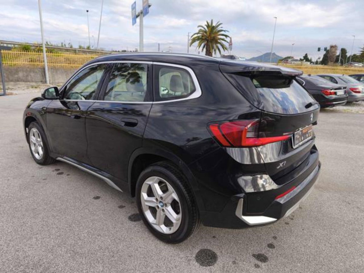 BMW X1 sDrive18d xLine Plus (4)