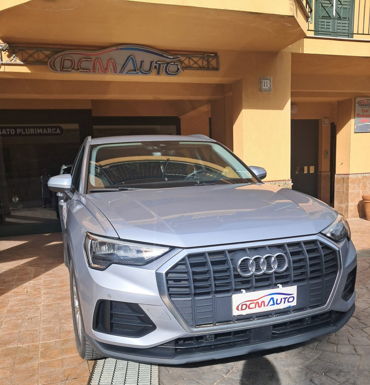 Audi Q3 35 TDI quattro S tronic Business Advanced (2)