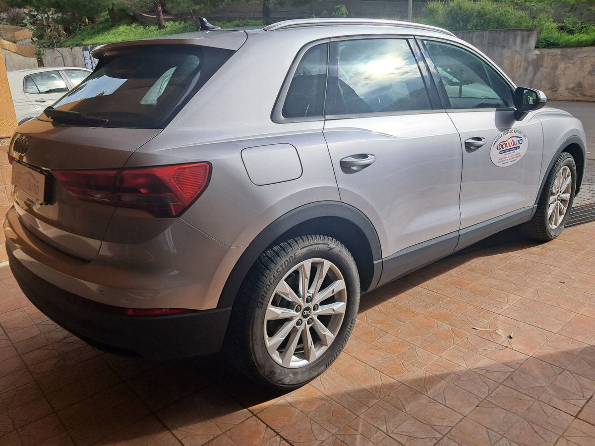 Audi Q3 35 TDI quattro S tronic Business Advanced (9)