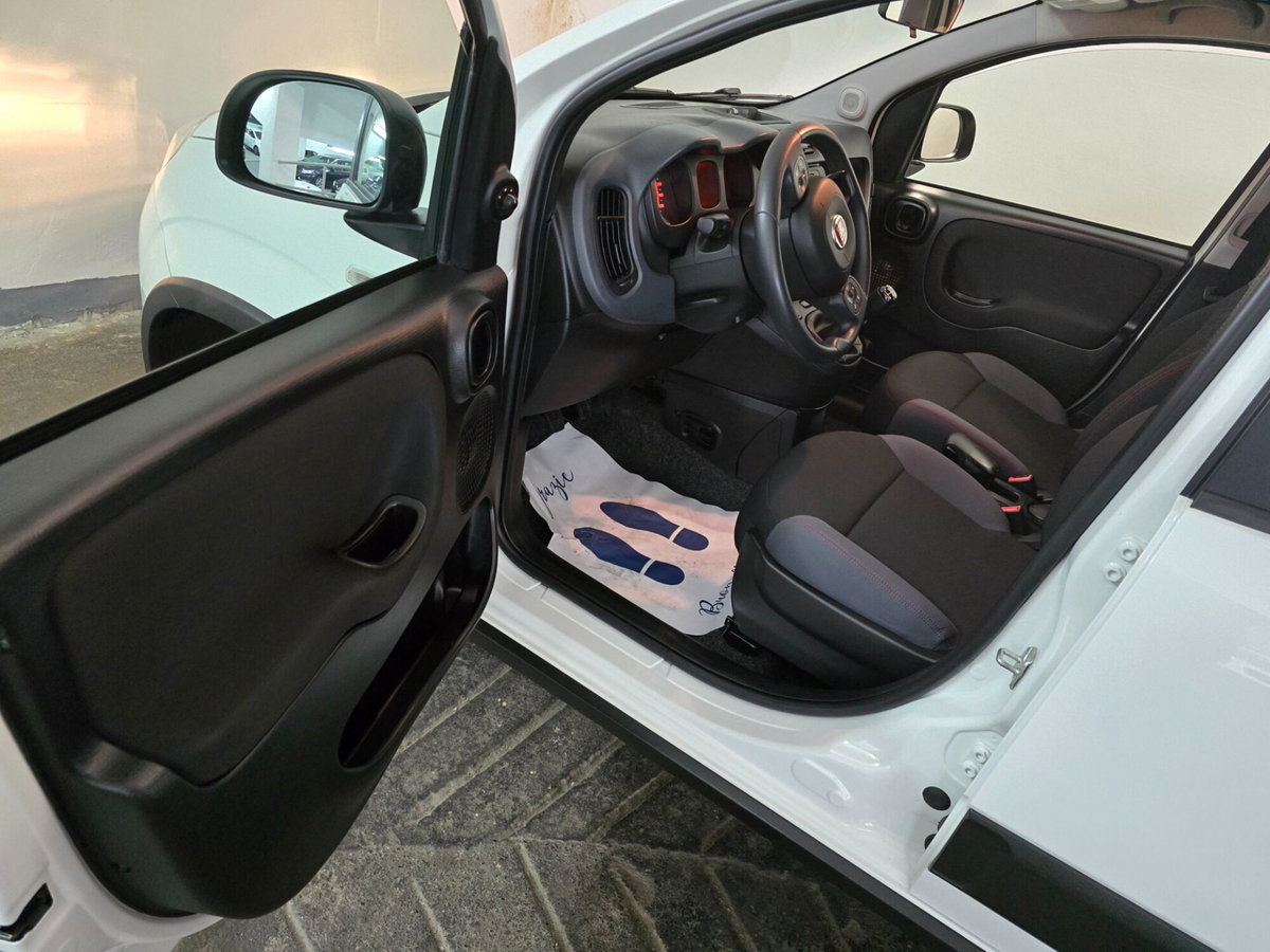 Fiat Panda 1.3 MJT 95 CV S&S 4x4 (7)
