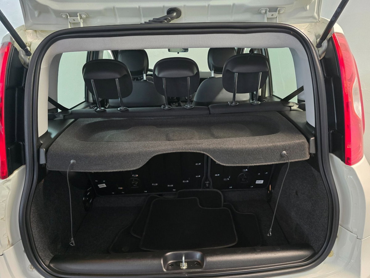 Fiat Panda 1.3 MJT 95 CV S&S 4x4 (9)