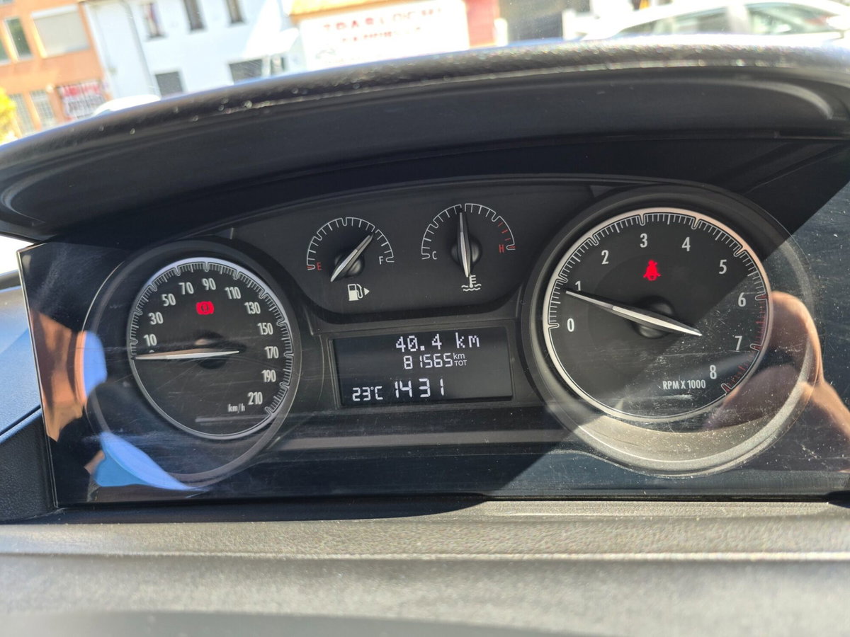 Lancia Ypsilon 1.2 69 CV 5 porte Gold (8)