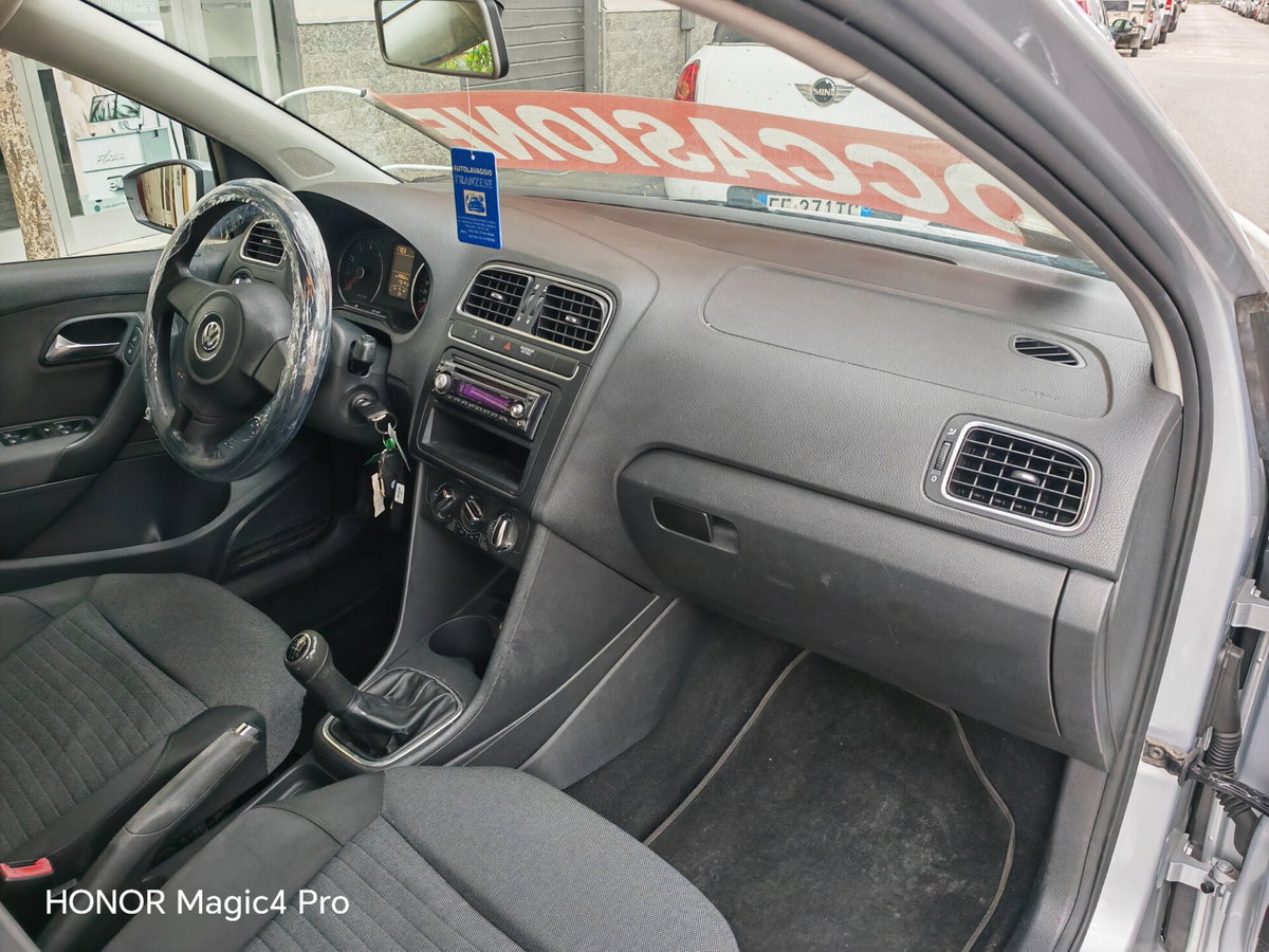 Volkswagen Polo 1.4 5 porte Highline (10)