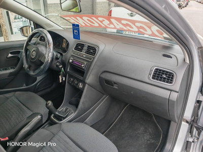 Volkswagen Polo 1.4 5 porte Highline (10)