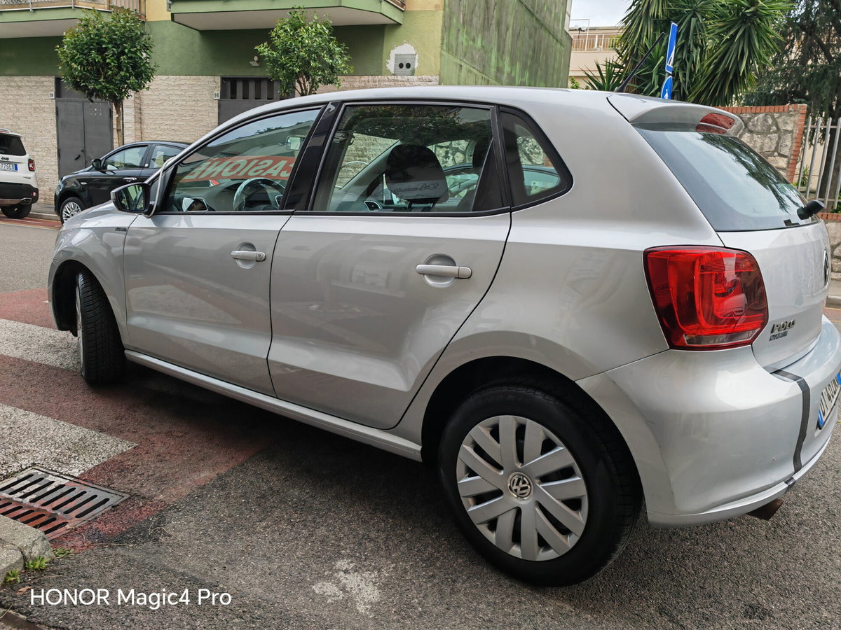 Volkswagen Polo 1.4 5 porte Highline (6)