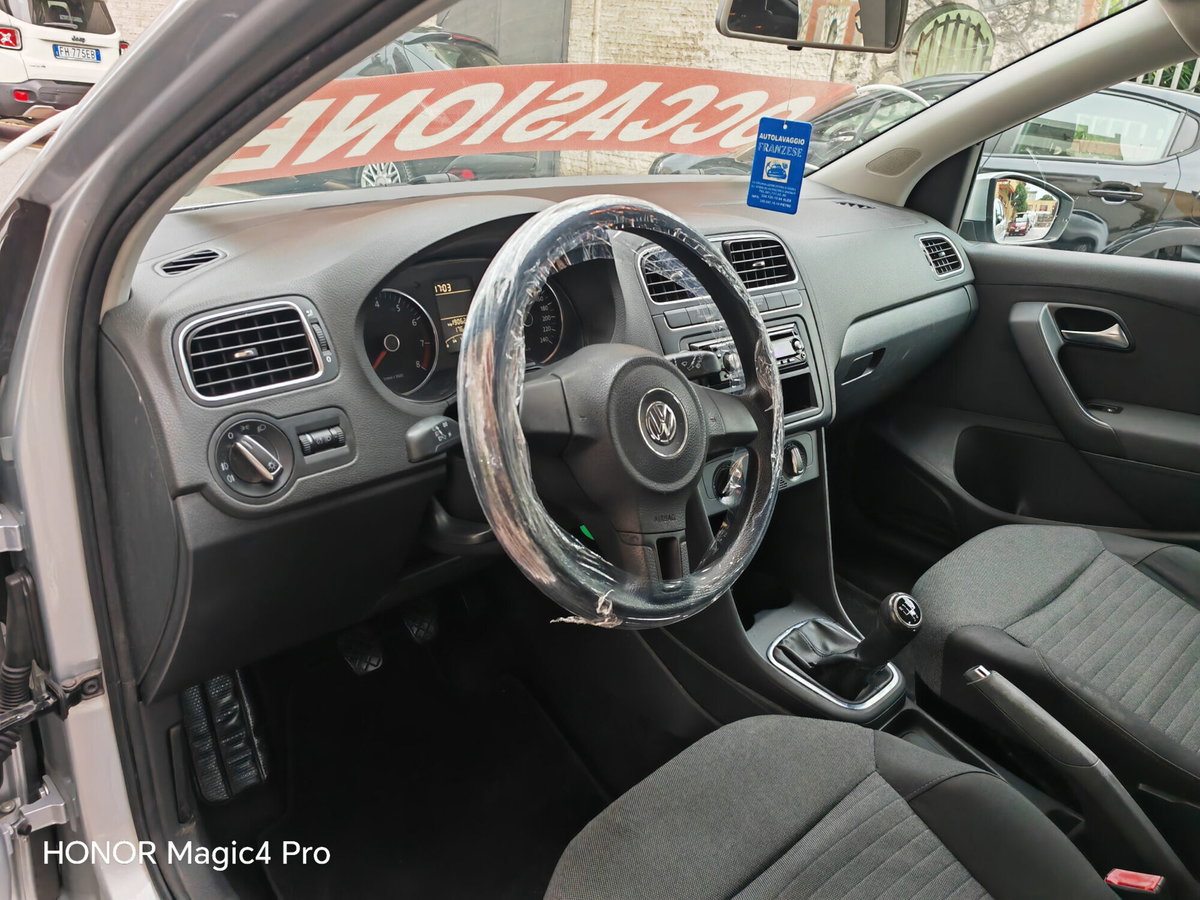 Volkswagen Polo 1.4 5 porte Highline (8)