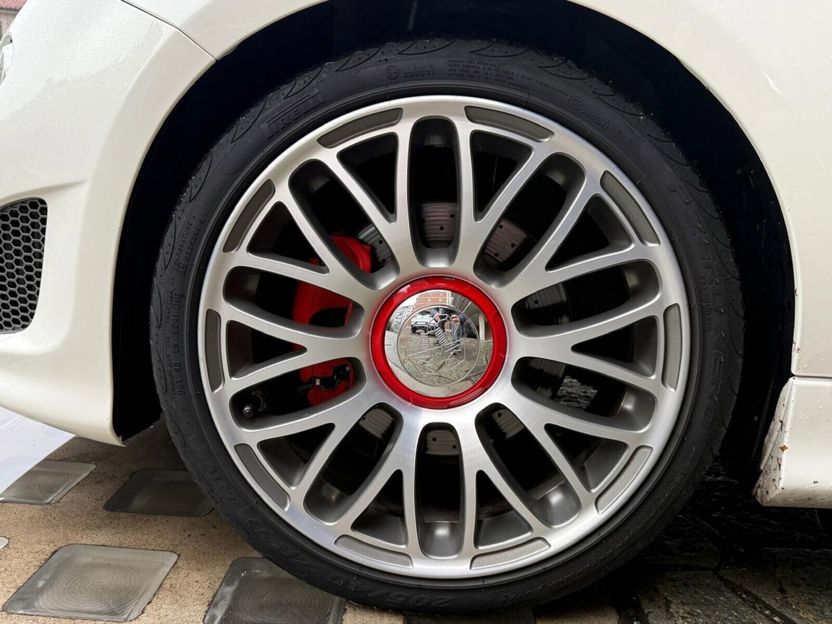 Abarth 595 Cabrio 595 C 1.4 Turbo T-Jet 160 CV Competizione (20)