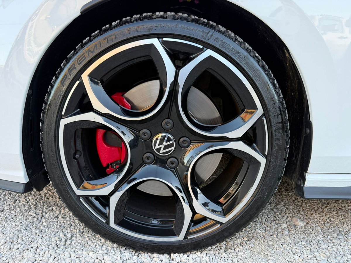 Volkswagen Golf GTI Clubsport 2.0 TSI DSG 3p. BlueMotion Technology (11)