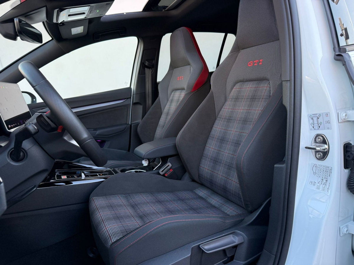Volkswagen Golf GTI Clubsport 2.0 TSI DSG 3p. BlueMotion Technology (17)