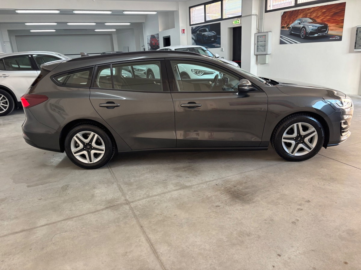 Ford Focus Station Wagon 1.5 EcoBlue 120 CV automatico SW Business (4)