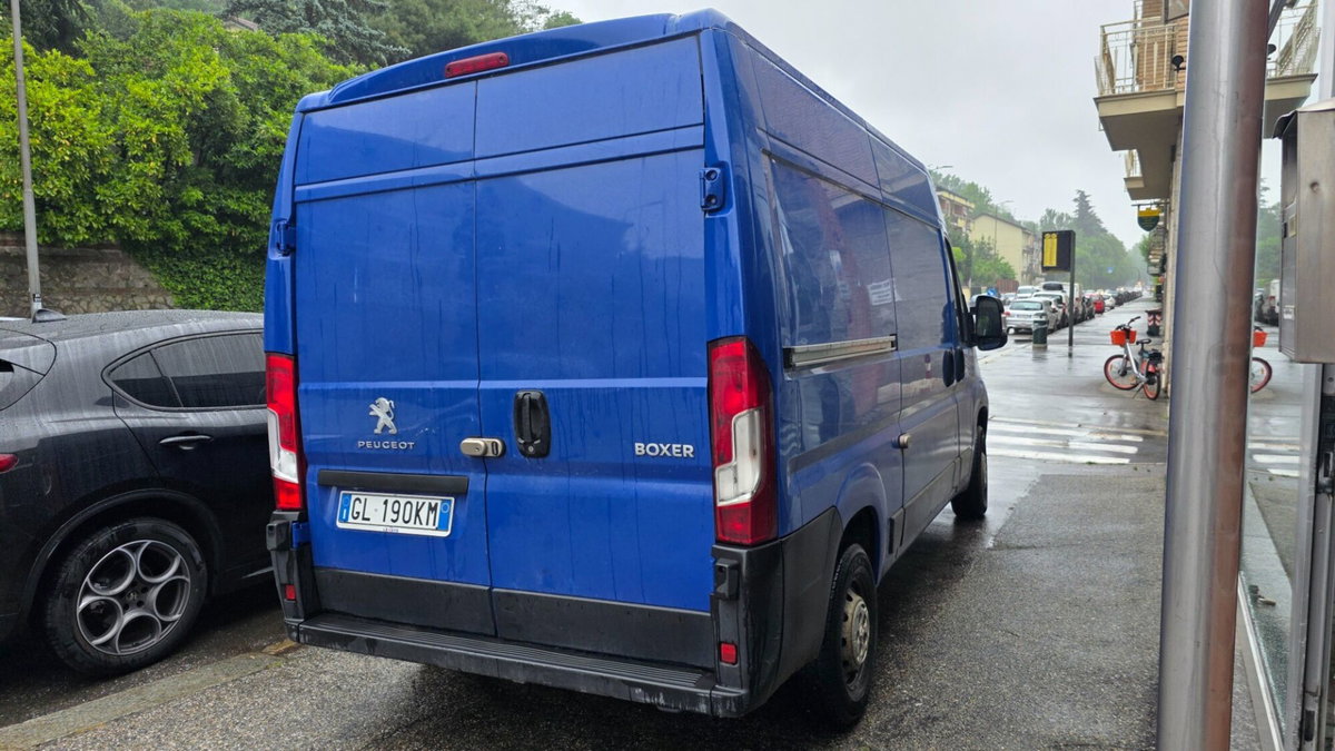 Peugeot Boxer Furgone 335 2.2 BlueHDi 140 S&S PM-TM Furgone Premium (4)