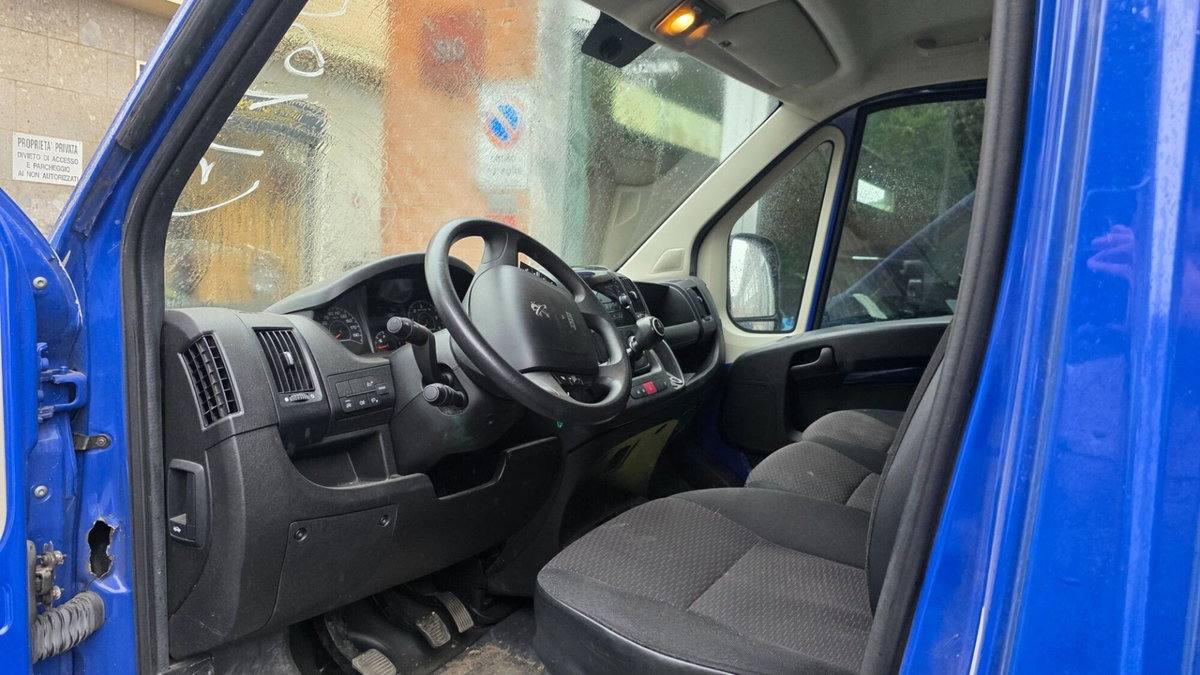 Peugeot Boxer Furgone 335 2.2 BlueHDi 140 S&S PM-TM Furgone Premium (8)