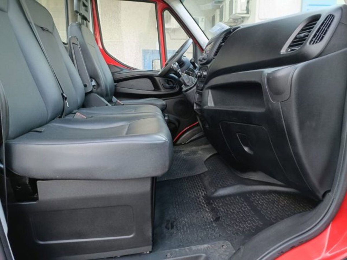 Iveco Daily Telaio 35C12 2.3 Hpi PC-RG Cabinato (10)