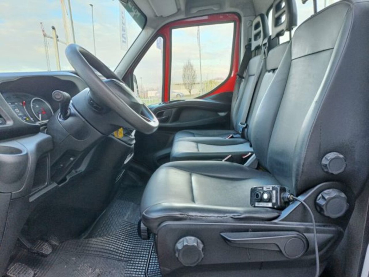 Iveco Daily Telaio 35C12 2.3 Hpi PC-RG Cabinato (8)