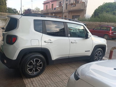 Jeep Renegade 1.6 Mjt 120 CV Opening Edition (3)