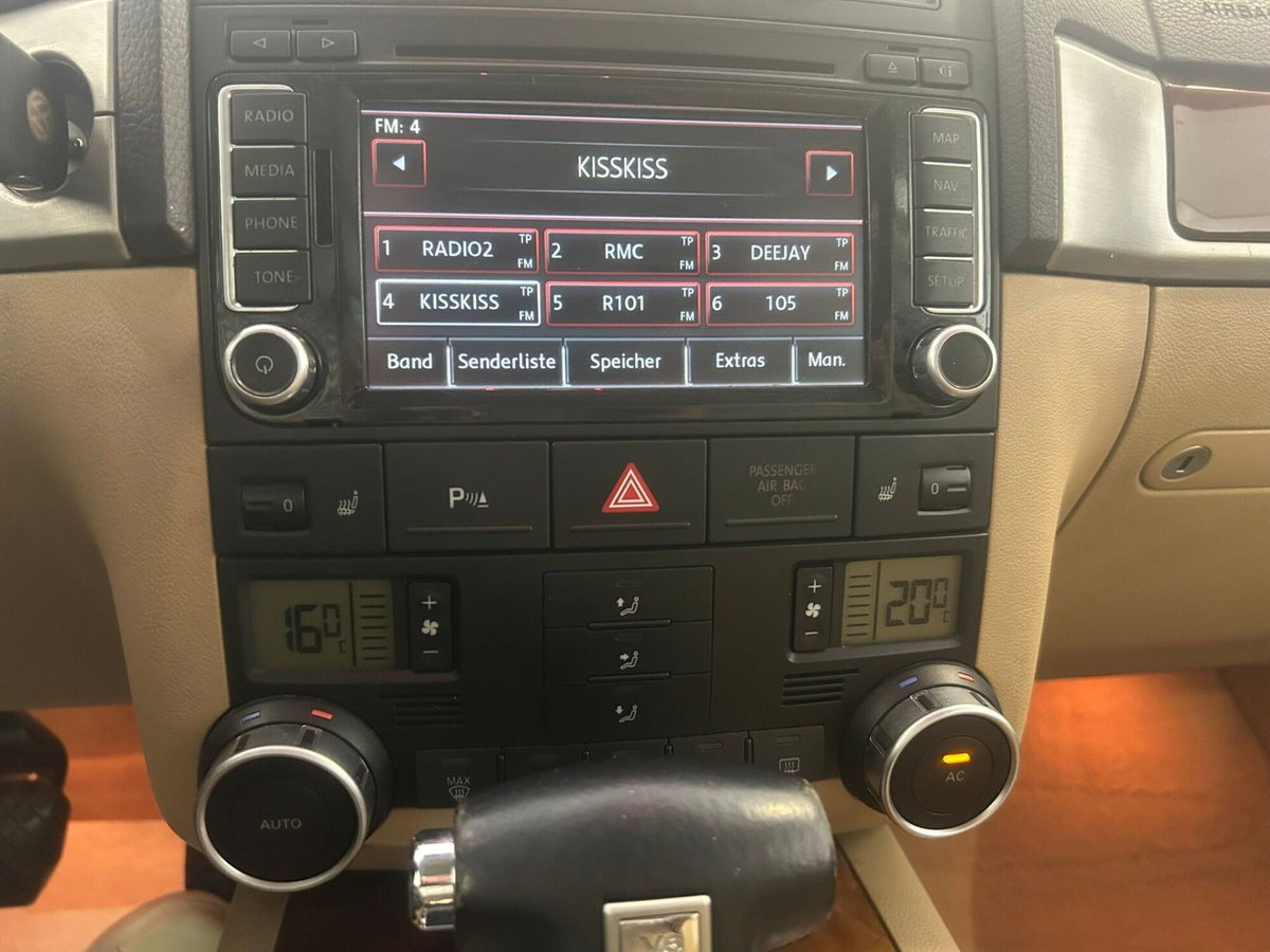 Volkswagen Touareg V6 TDI DPF Dakar (12)