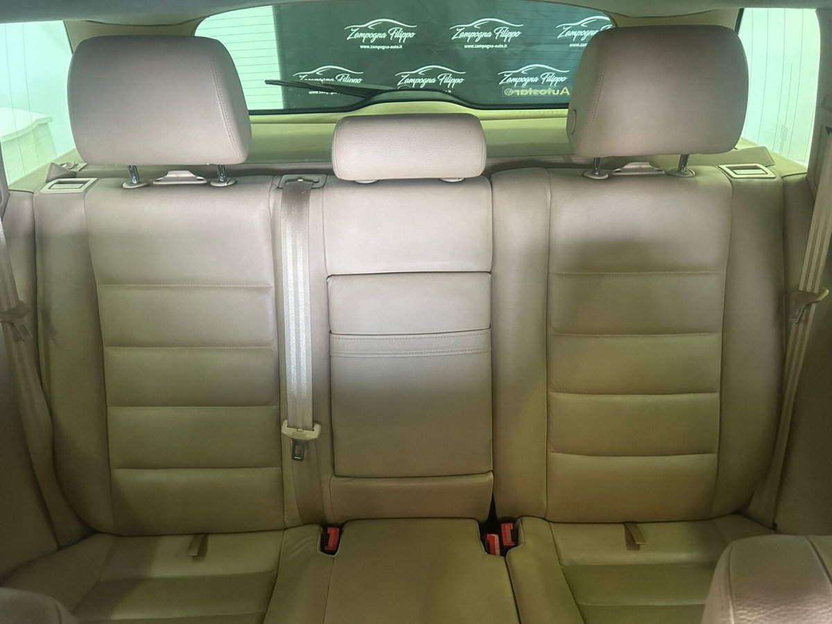 Volkswagen Touareg V6 TDI DPF Dakar (14)