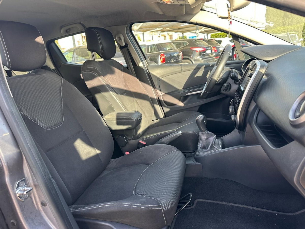 Renault Clio 1.2 75CV GPL 5 porte Live (16)