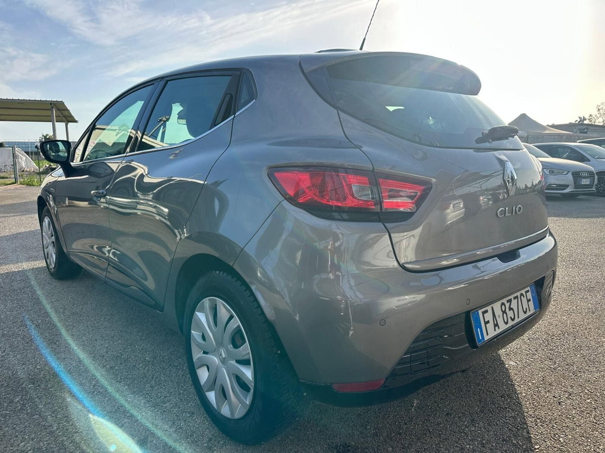 Renault Clio 1.2 75CV GPL 5 porte Live (5)