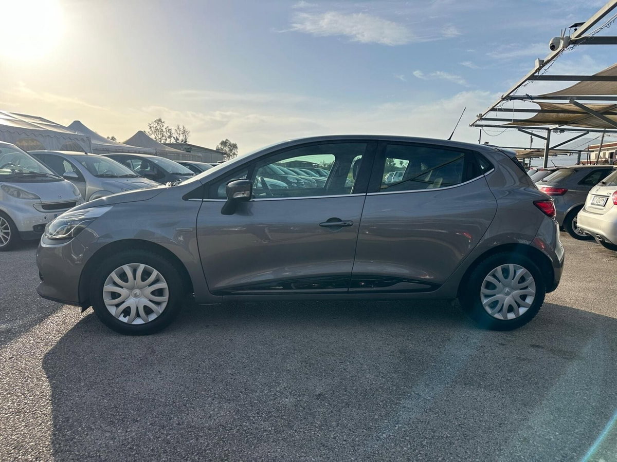 Renault Clio 1.2 75CV GPL 5 porte Live (6)