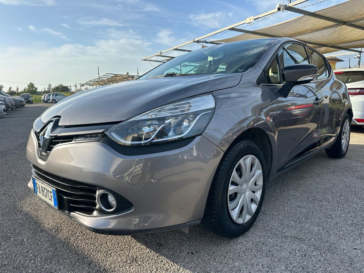 Renault Clio 1.2 75CV GPL 5 porte Live (8)