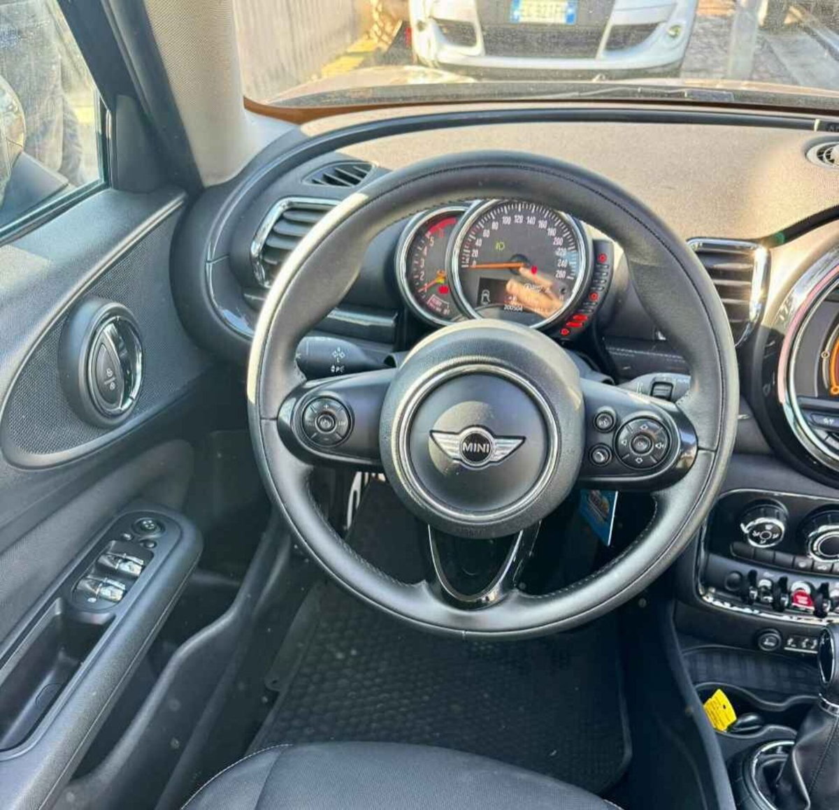 MINI Mini Clubman 1.5 One D Essential Clubman (19)