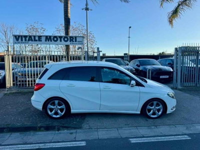 Mercedes-Benz Classe B 200 CDI BlueEFFICIENCY Premium (11)