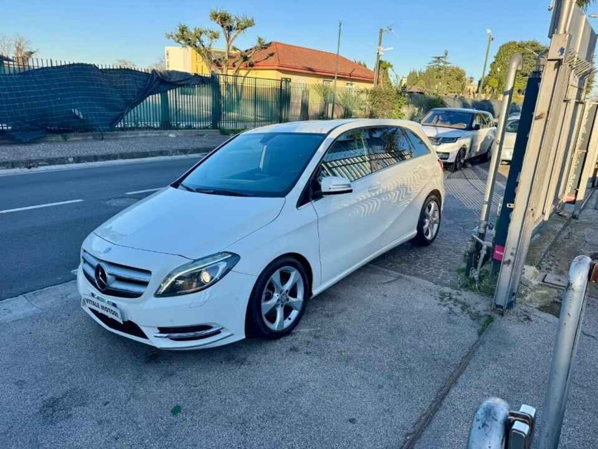 Mercedes-Benz Classe B 200 CDI BlueEFFICIENCY Premium (3)