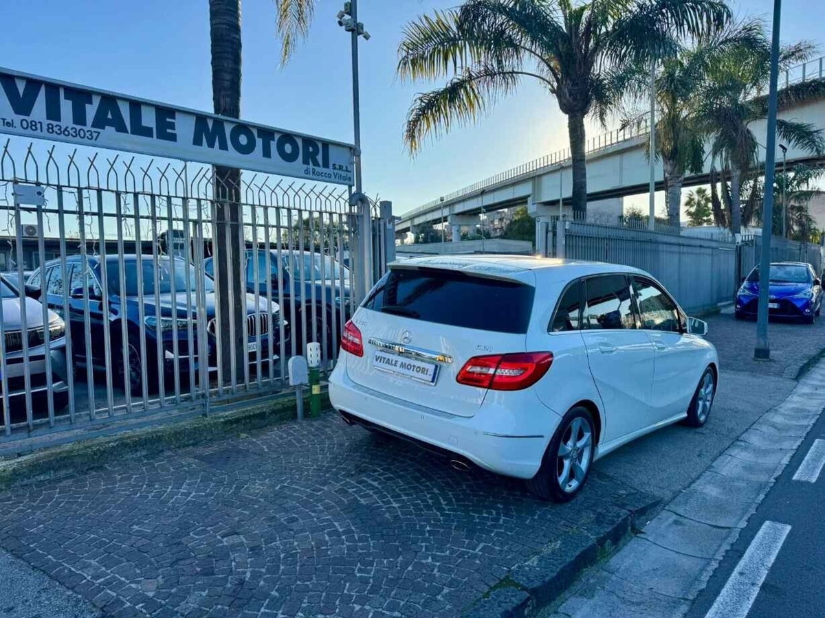 Mercedes-Benz Classe B 200 CDI BlueEFFICIENCY Premium (7)