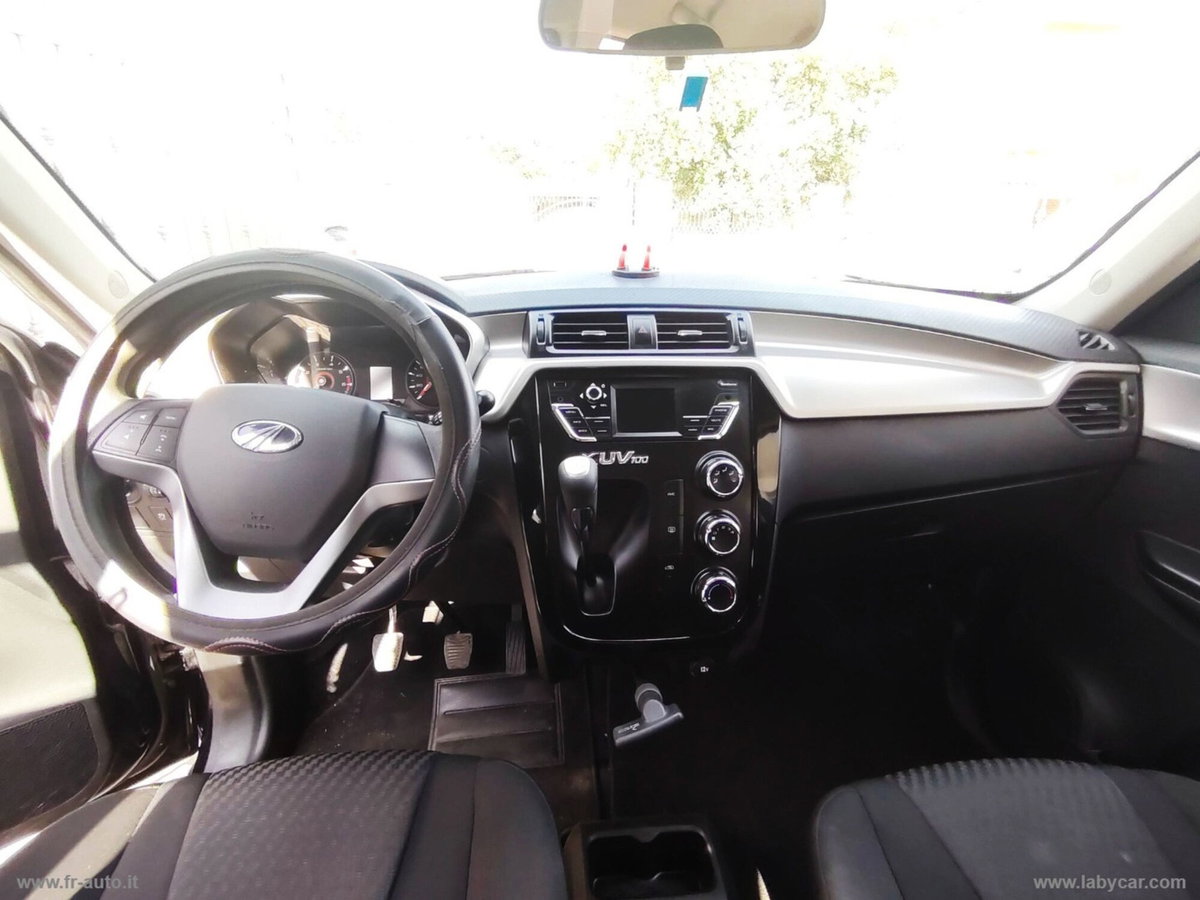 Mahindra KUV100 1.2 K8 (4)