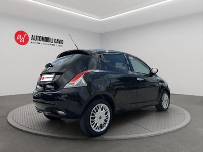 Lancia Ypsilon 1.2 69 CV 5 porte Gold (4)