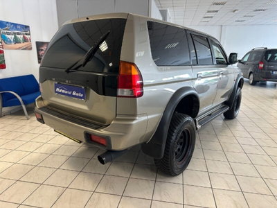 Mitsubishi Pajero 3.0i V6 24V cat GLS (5)