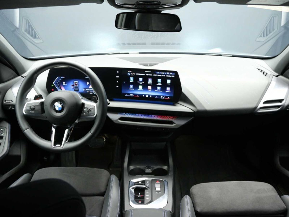 BMW Serie 1 118d Msport (17)
