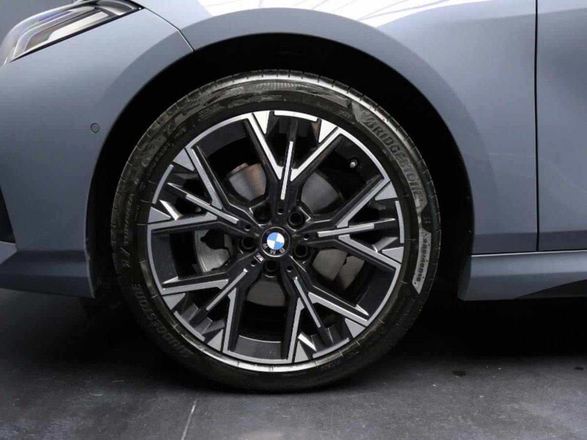 BMW Serie 1 118d Msport (9)