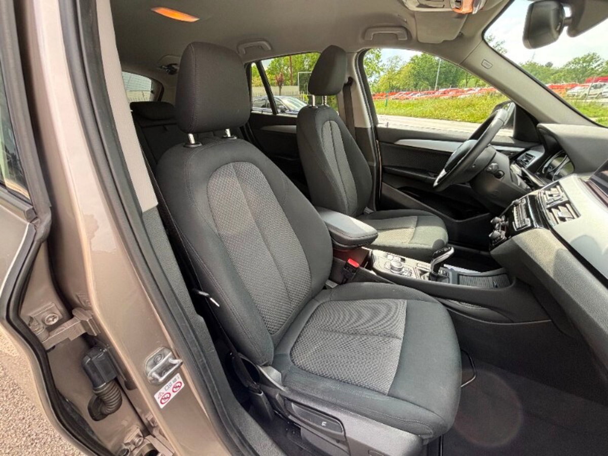 BMW X1 xDrive20d Business Advantage (16)