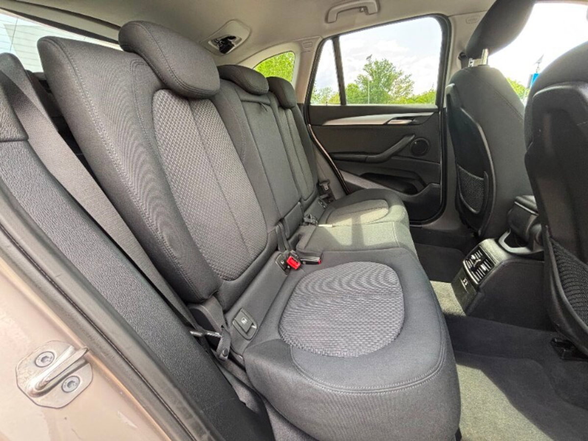 BMW X1 xDrive20d Business Advantage (17)