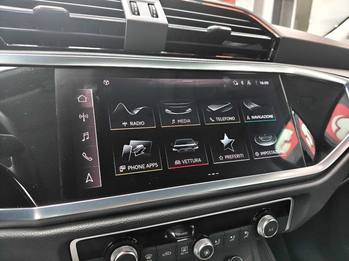 Audi Q3 35 TDI quattro S tronic Business (11)