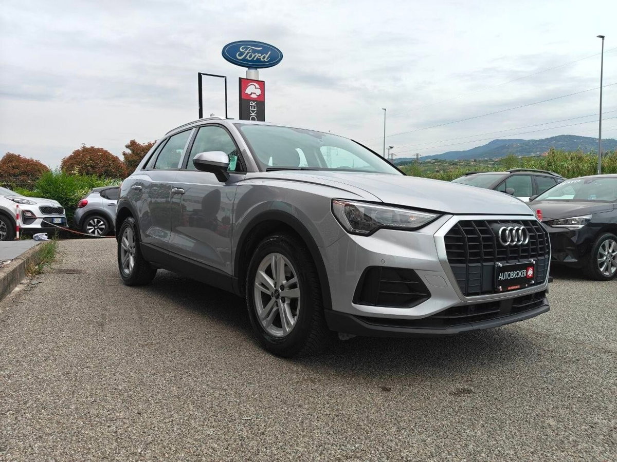Audi Q3 35 TDI quattro S tronic Business (3)