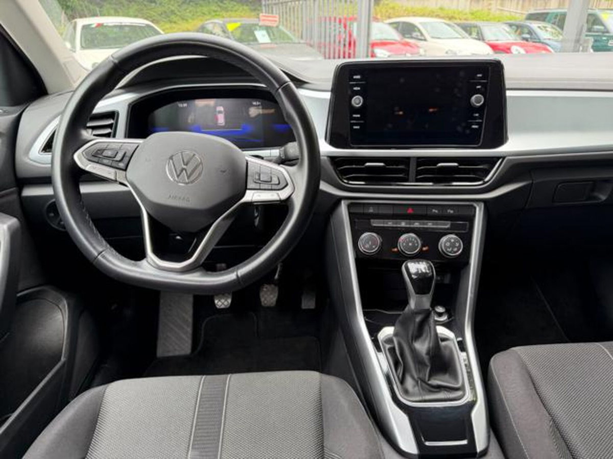 Volkswagen T-Roc 1.0 TSI Life (8)